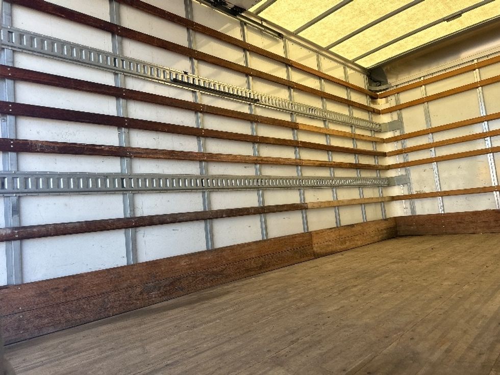 Light Duty Box Truck-Light and Medium Duty Trucks-Isuzu-2019-NPR EFI-West Babylon-NY-86,816\n\t\tmiles-$ 39,500 - Image 11