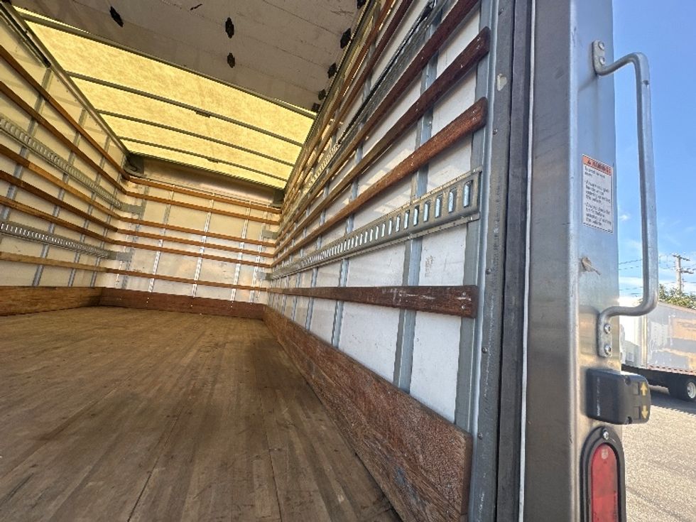 Light Duty Box Truck-Light and Medium Duty Trucks-Isuzu-2019-NPR EFI-West Babylon-NY-86,816\n\t\tmiles-$ 39,500 - Image 12