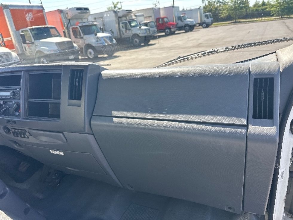 Light Duty Box Truck-Light and Medium Duty Trucks-Isuzu-2019-NPR EFI-West Babylon-NY-86,816\n\t\tmiles-$ 39,500 - Image 21