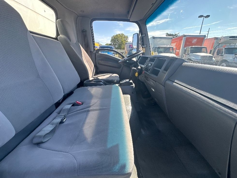 Light Duty Box Truck-Light and Medium Duty Trucks-Isuzu-2019-NPR EFI-West Babylon-NY-86,816\n\t\tmiles-$ 39,500 - Image 22