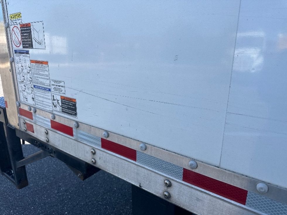 Light Duty Box Truck-Light and Medium Duty Trucks-Isuzu-2019-NPR EFI-West Babylon-NY-86,816\n\t\tmiles-$ 39,500 - Image 28