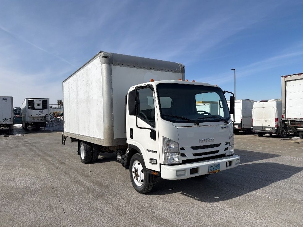 Light Duty Box Truck-Light and Medium Duty Trucks-Isuzu-2019-NPR EFI-West Fargo-ND-194,603\n\t\tmiles-$ 20,250 - Image 1