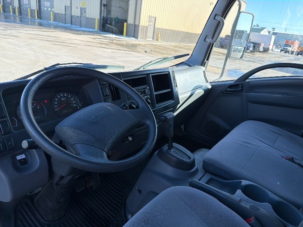 Light Duty Box Truck-Light and Medium Duty Trucks-Isuzu-2019-NPR EFI-West Fargo-ND-194,603\n\t\tmiles-$ 20,250 - Image 17