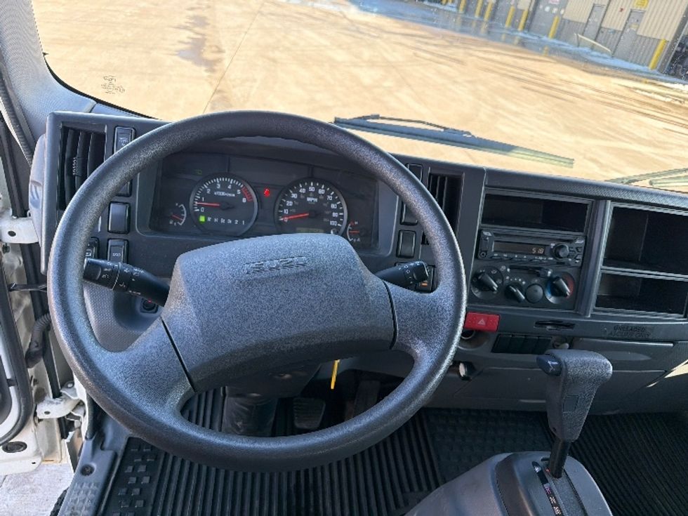 Light Duty Box Truck-Light and Medium Duty Trucks-Isuzu-2019-NPR EFI-West Fargo-ND-194,603\n\t\tmiles-$ 20,250 - Image 18