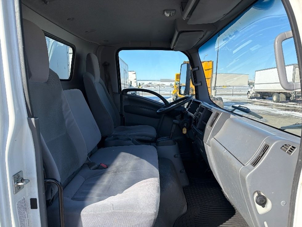 Light Duty Box Truck-Light and Medium Duty Trucks-Isuzu-2019-NPR EFI-West Fargo-ND-194,603\n\t\tmiles-$ 20,250 - Image 22