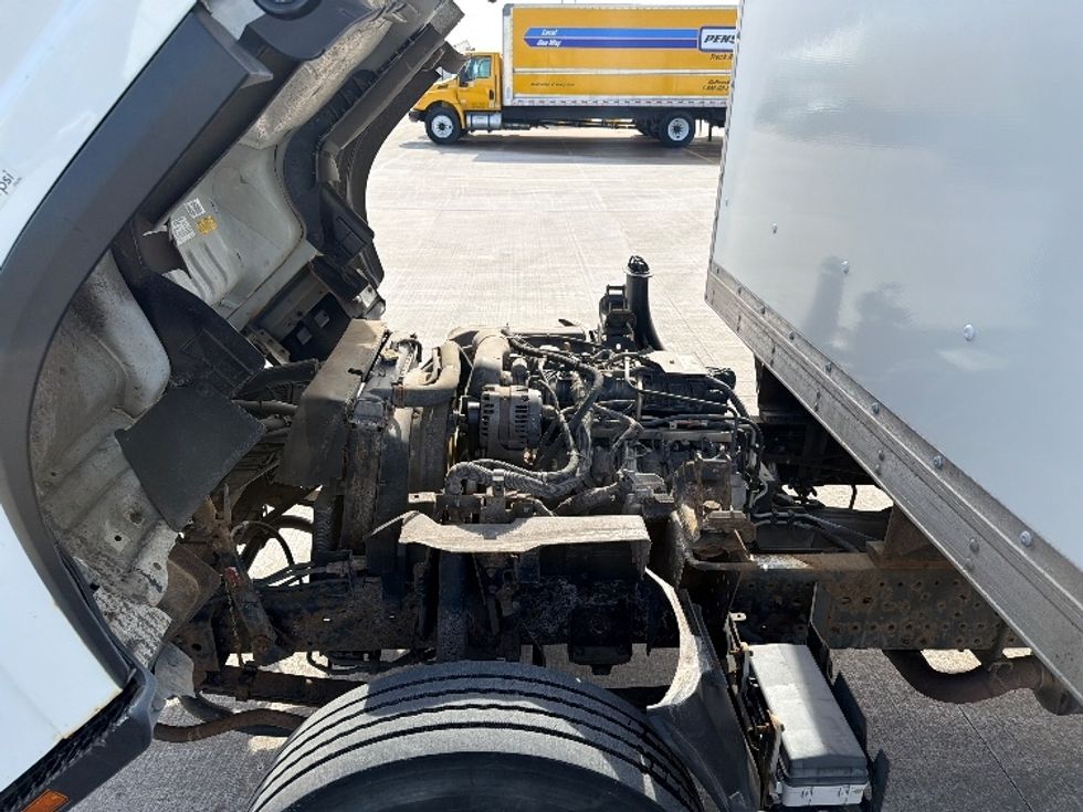 Light Duty Box Truck-Light and Medium Duty Trucks-Isuzu-2019-NPR EFI-West Fargo-ND-194,603\n\t\tmiles-$ 20,250 - Image 24