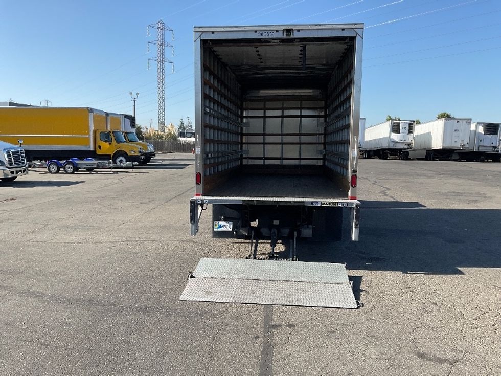 Light Duty Box Truck-Light and Medium Duty Trucks-Isuzu-2019-NPR EFI-West Sacramento-CA-75,182\n\t\tmiles-$ 41,750 - Image 9