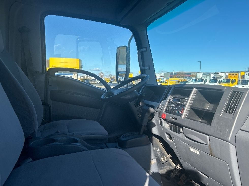 Light Duty Box Truck-Light and Medium Duty Trucks-Isuzu-2019-NPR EFI-Windsor-WI-65,044\n\t\tmiles-$ 37,250 - Image 22