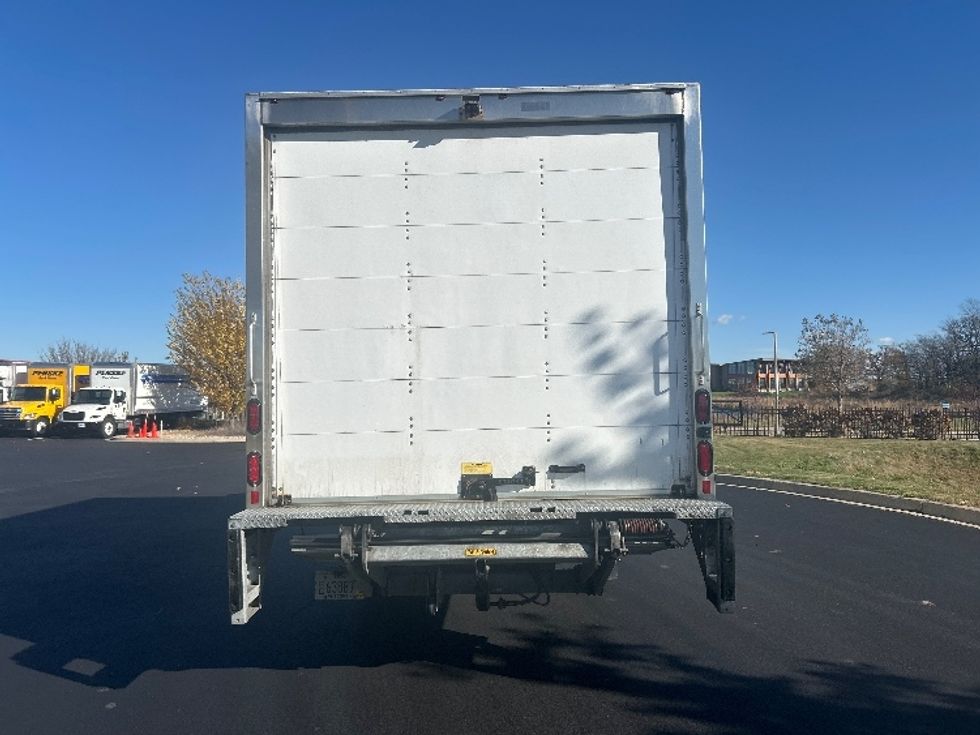 Light Duty Box Truck-Light and Medium Duty Trucks-Isuzu-2019-NPR EFI-Windsor-WI-65,044\n\t\tmiles-$ 37,250 - Image 7