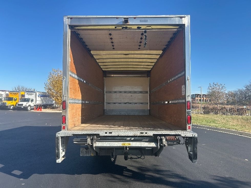 Light Duty Box Truck-Light and Medium Duty Trucks-Isuzu-2019-NPR EFI-Windsor-WI-65,044\n\t\tmiles-$ 37,250 - Image 8