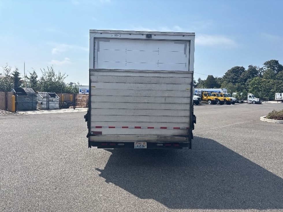 Light Duty Box Truck-Light and Medium Duty Trucks-Isuzu-2019-NPR-Everett-WA-46,703\n\t\tmiles-$ 47,750 - Image 7