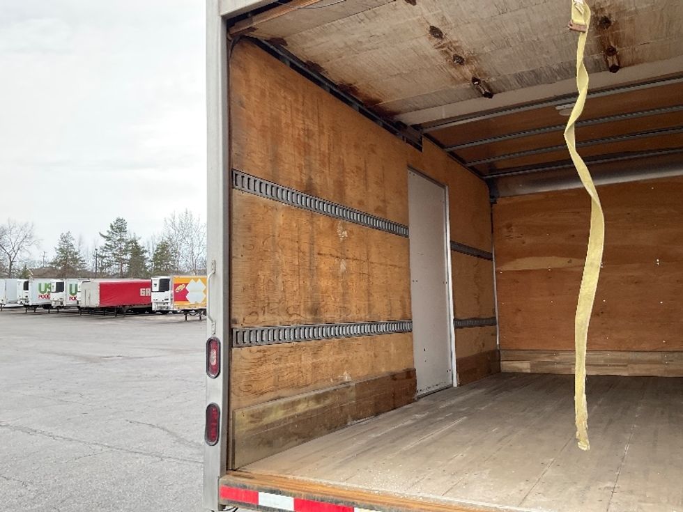 Light Duty Box Truck-Light and Medium Duty Trucks-Isuzu-2019-NPR-Fredonia-NY-132,502\n\t\tmiles-$ 34,500 - Image 10