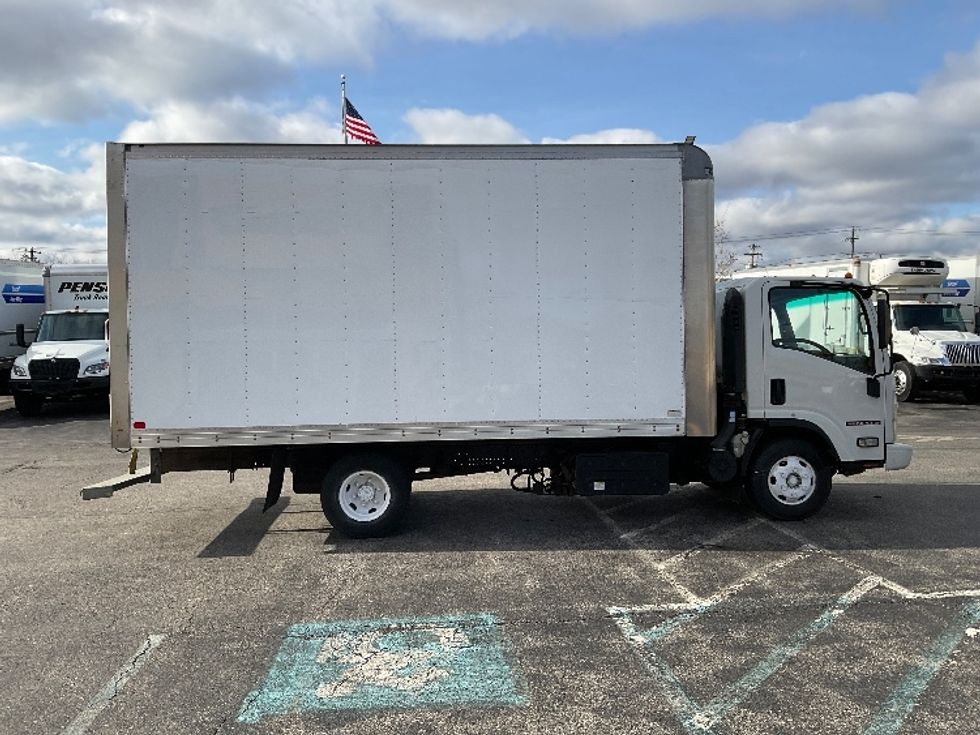 Light Duty Box Truck-Light and Medium Duty Trucks-Isuzu-2019-NPR-Fredonia-NY-132,502\n\t\tmiles-$ 34,500 - Image 13