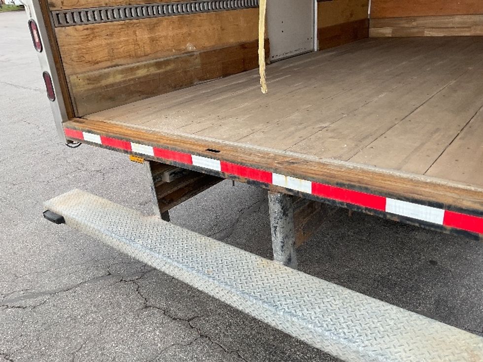 Light Duty Box Truck-Light and Medium Duty Trucks-Isuzu-2019-NPR-Fredonia-NY-132,502\n\t\tmiles-$ 34,500 - Image 9