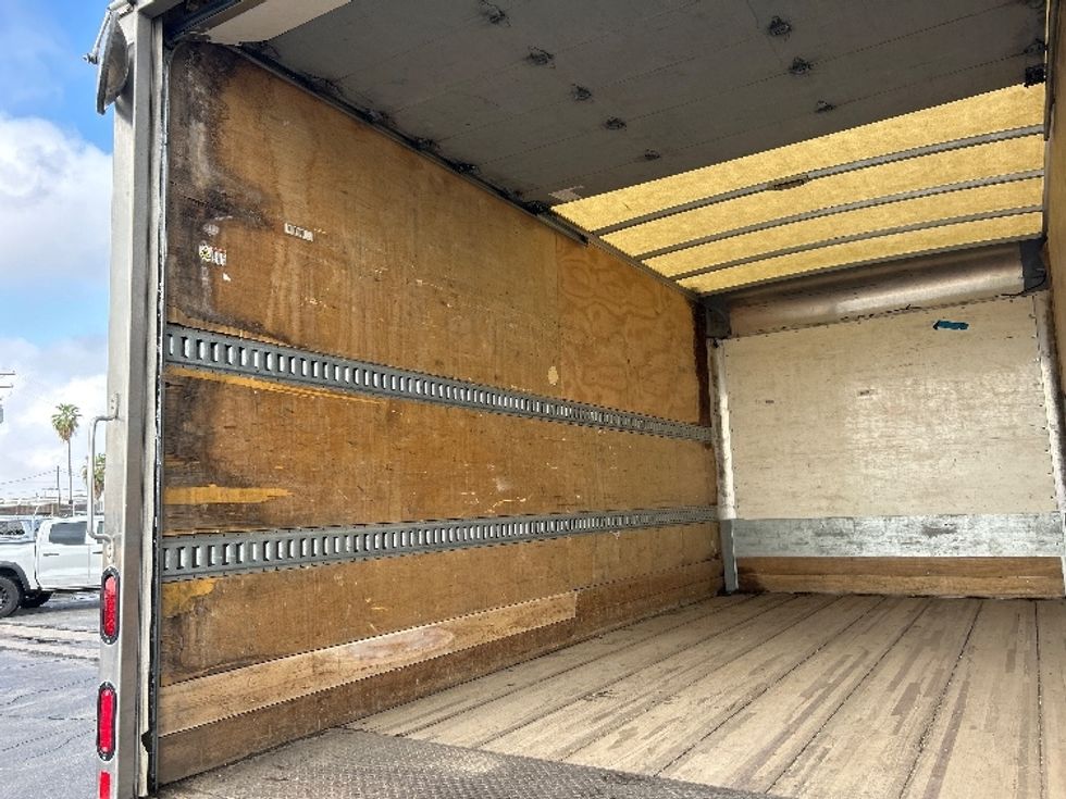 Light Duty Box Truck-Light and Medium Duty Trucks-Isuzu-2019-NPR-Fresno-CA-133,386\n\t\tmiles-$ 38,750 - Image 11