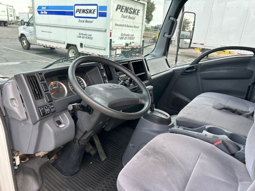 Light Duty Box Truck-Light and Medium Duty Trucks-Isuzu-2019-NPR-Fresno-CA-133,386\n\t\tmiles-$ 38,750 - Image 17