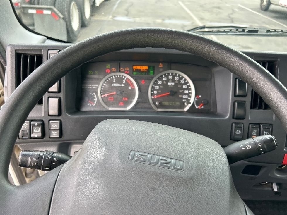 Light Duty Box Truck-Light and Medium Duty Trucks-Isuzu-2019-NPR-Fresno-CA-133,386\n\t\tmiles-$ 38,750 - Image 18