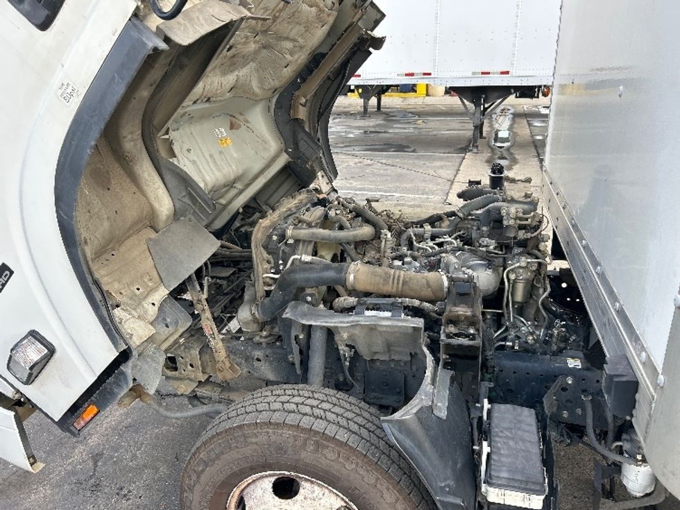 Light Duty Box Truck-Light and Medium Duty Trucks-Isuzu-2019-NPR-Fresno-CA-133,386\n\t\tmiles-$ 38,750 - Image 22