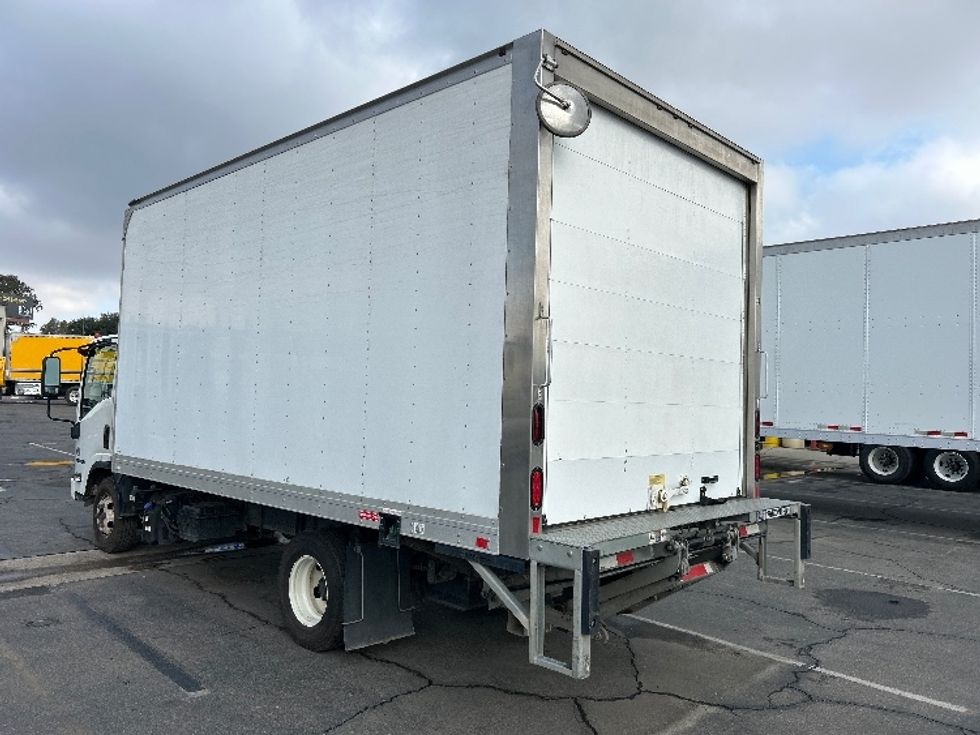 Light Duty Box Truck-Light and Medium Duty Trucks-Isuzu-2019-NPR-Fresno-CA-133,386\n\t\tmiles-$ 38,750 - Image 6
