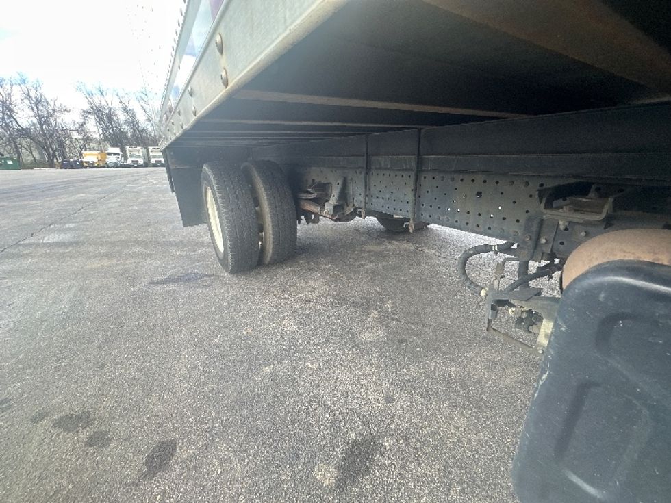 Light Duty Box Truck-Light and Medium Duty Trucks-Isuzu-2019-NPR-Greensboro-NC-94,122\n\t\tmiles-$ 39,750 - Image 14