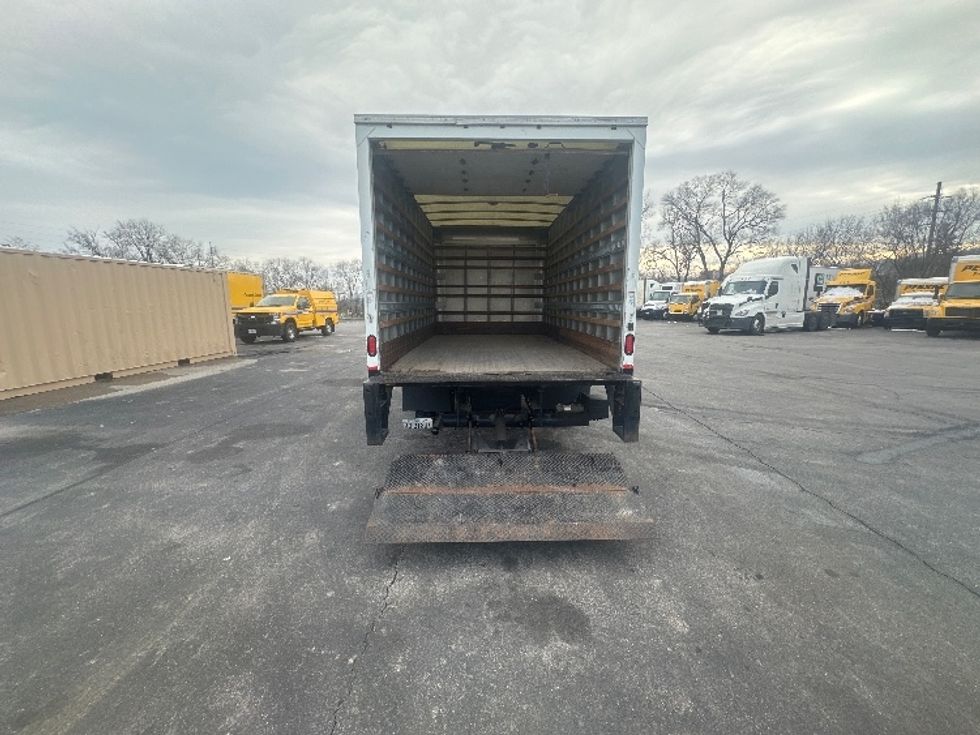 Light Duty Box Truck-Light and Medium Duty Trucks-Isuzu-2019-NPR-Greensboro-NC-94,122\n\t\tmiles-$ 39,750 - Image 9