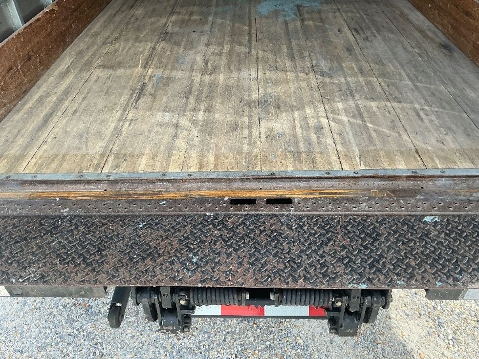 Light Duty Box Truck-Light and Medium Duty Trucks-Isuzu-2019-NPR-Gulfport-MS-133,847\n\t\tmiles-$ 36,500 - Image 10