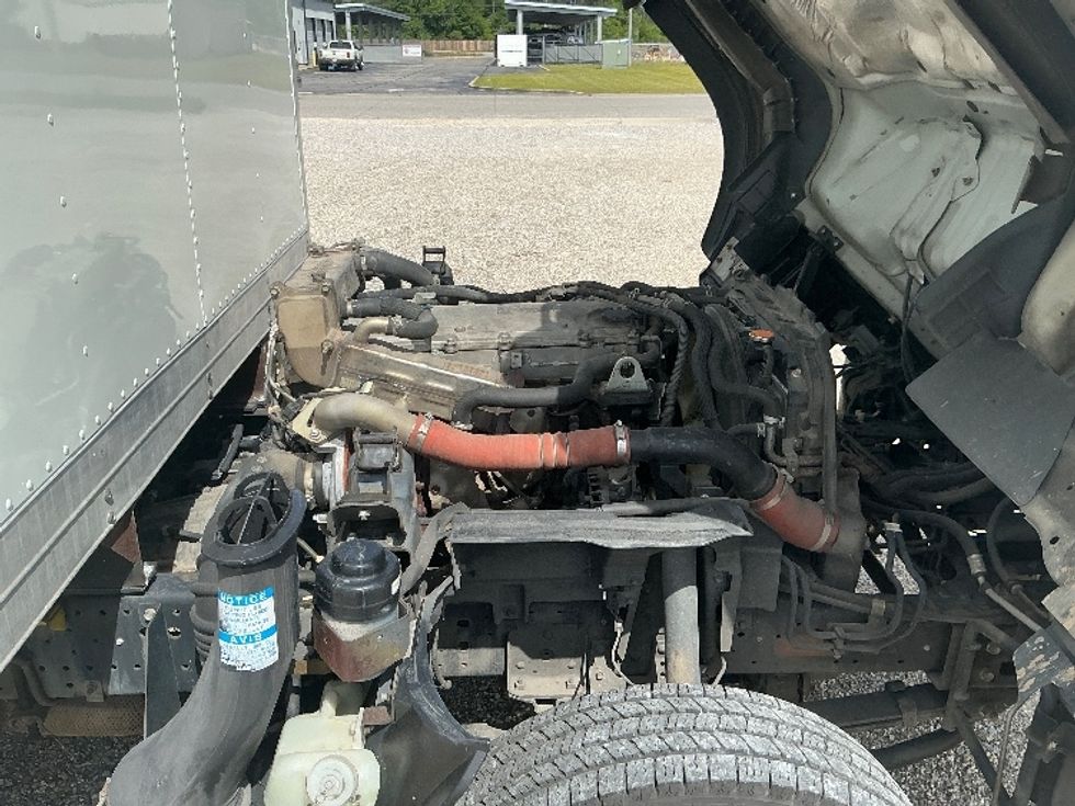 Light Duty Box Truck-Light and Medium Duty Trucks-Isuzu-2019-NPR-Gulfport-MS-133,847\n\t\tmiles-$ 36,500 - Image 23