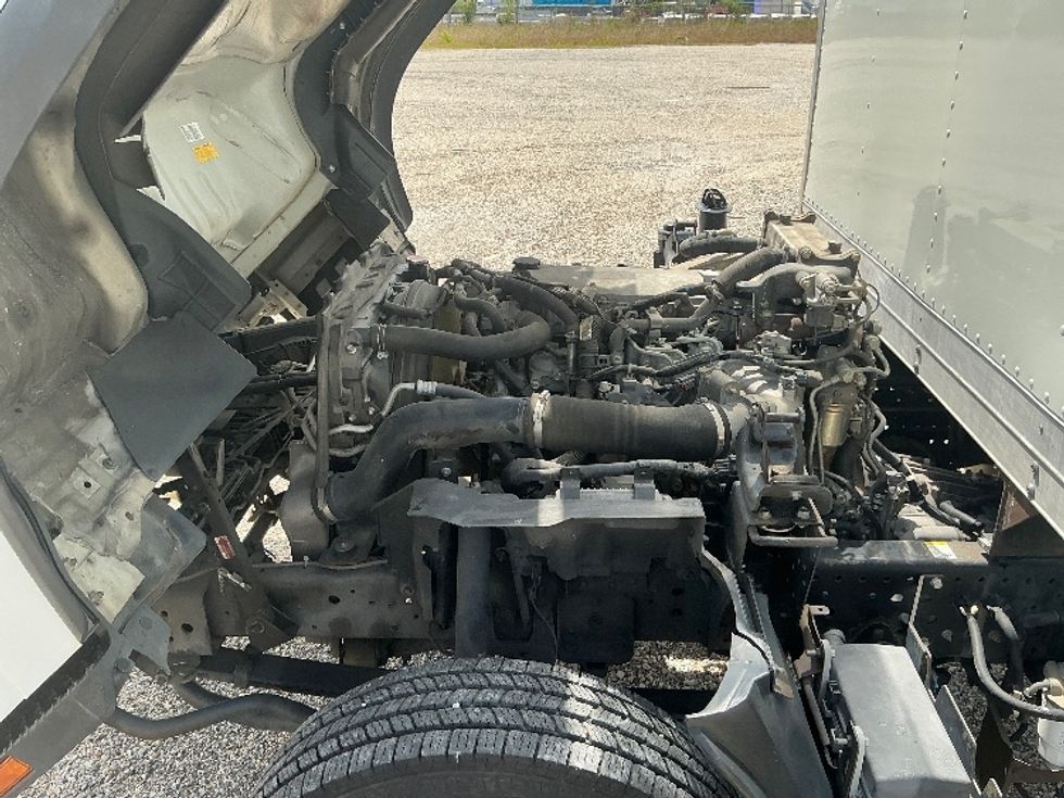 Light Duty Box Truck-Light and Medium Duty Trucks-Isuzu-2019-NPR-Gulfport-MS-133,847\n\t\tmiles-$ 36,500 - Image 24