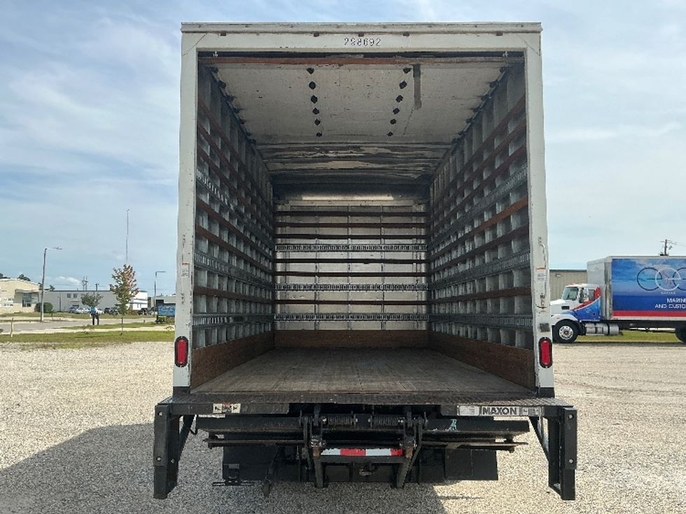 Light Duty Box Truck-Light and Medium Duty Trucks-Isuzu-2019-NPR-Gulfport-MS-133,847\n\t\tmiles-$ 36,500 - Image 8