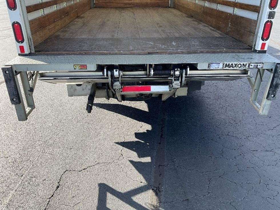 Light Duty Box Truck-Light and Medium Duty Trucks-Isuzu-2019-NPR-Kennesaw-GA-102,011\n\t\tmiles-$ 42,750 - Image 10