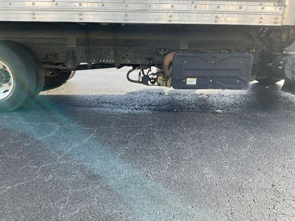 Light Duty Box Truck-Light and Medium Duty Trucks-Isuzu-2019-NPR-Kennesaw-GA-102,011\n\t\tmiles-$ 42,750 - Image 14