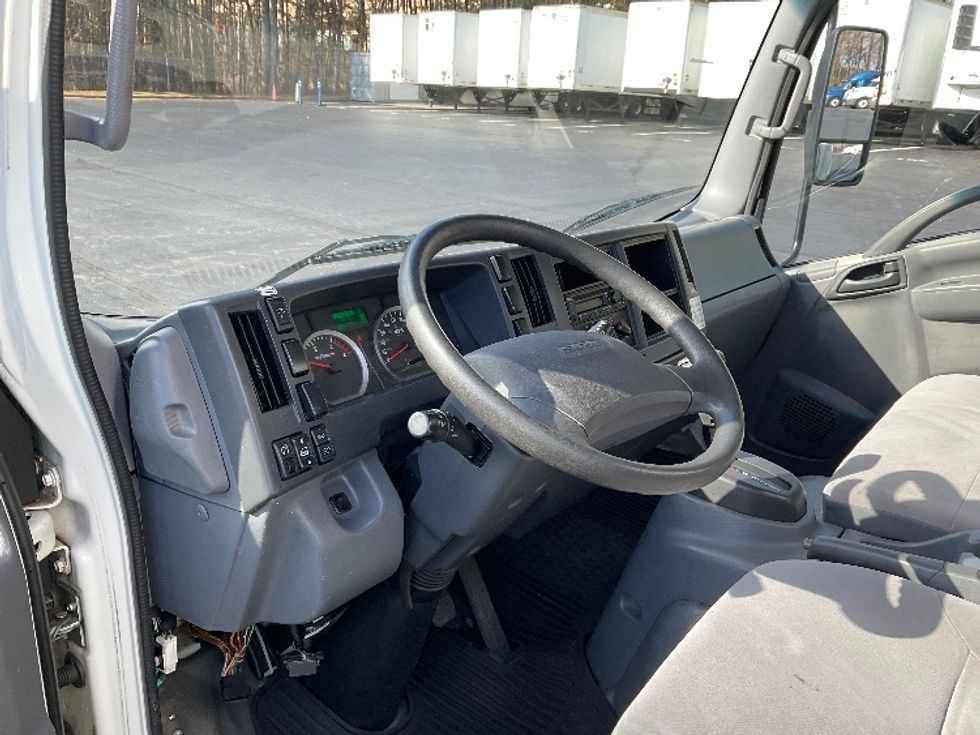 Light Duty Box Truck-Light and Medium Duty Trucks-Isuzu-2019-NPR-Kennesaw-GA-102,011\n\t\tmiles-$ 42,750 - Image 17