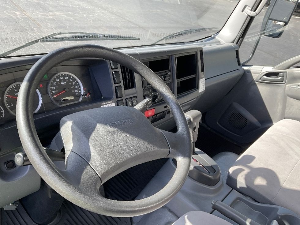 Light Duty Box Truck-Light and Medium Duty Trucks-Isuzu-2019-NPR-Kennesaw-GA-102,011\n\t\tmiles-$ 42,750 - Image 18