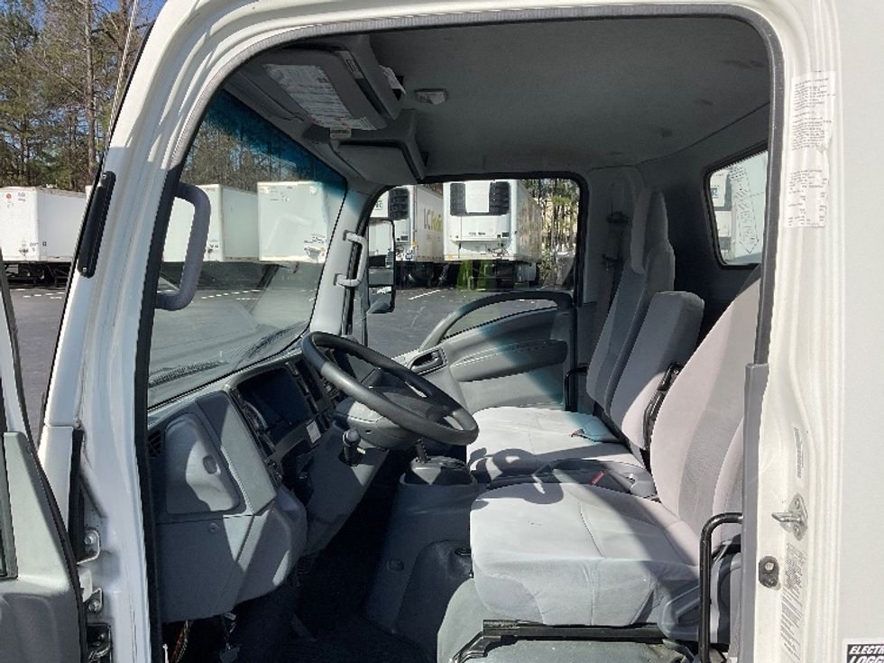 Light Duty Box Truck-Light and Medium Duty Trucks-Isuzu-2019-NPR-Kennesaw-GA-102,011\n\t\tmiles-$ 42,750 - Image 19