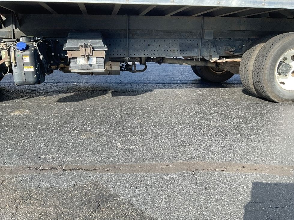 Light Duty Box Truck-Light and Medium Duty Trucks-Isuzu-2019-NPR-Kennesaw-GA-102,011\n\t\tmiles-$ 42,750 - Image 5