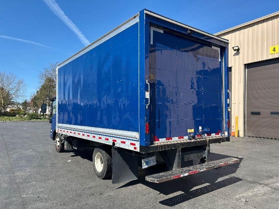 Light Duty Box Truck-Light and Medium Duty Trucks-Isuzu-2019-NPR-Kent-WA-135,222\n\t\tmiles-$ 36,000 - Image 6
