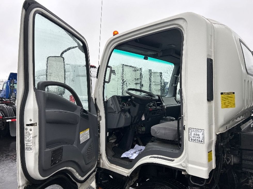 Light Duty Box Truck-Light and Medium Duty Trucks-Isuzu-2019-NPR-La Porte-IN-107,666\n\t\tmiles-$ 35,000 - Image 16