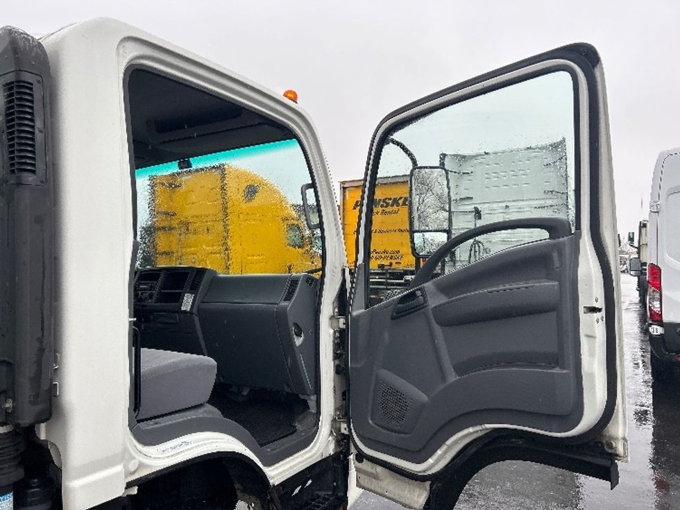 Light Duty Box Truck-Light and Medium Duty Trucks-Isuzu-2019-NPR-La Porte-IN-107,666\n\t\tmiles-$ 35,000 - Image 20