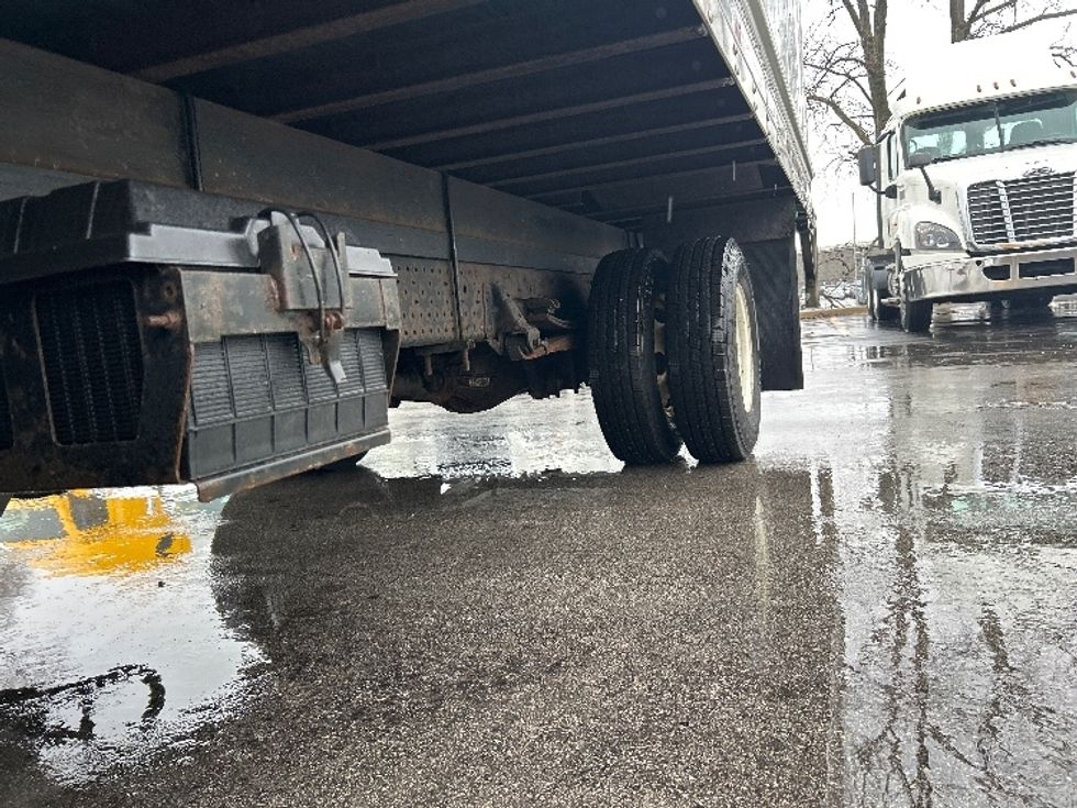 Light Duty Box Truck-Light and Medium Duty Trucks-Isuzu-2019-NPR-La Porte-IN-107,666\n\t\tmiles-$ 35,000 - Image 5