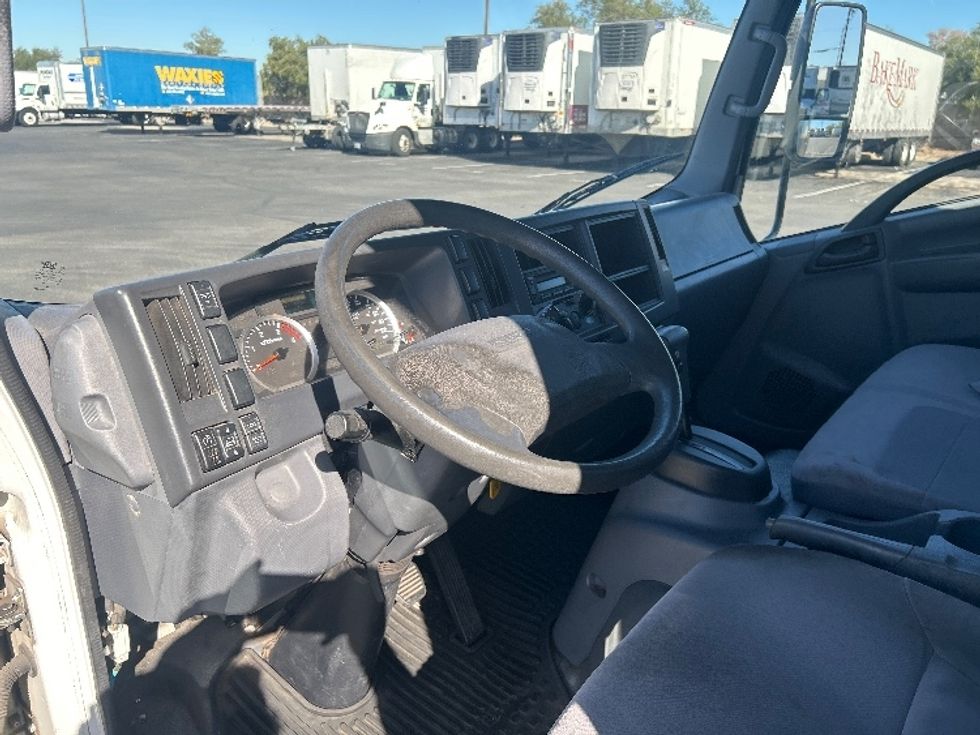 Light Duty Box Truck-Light and Medium Duty Trucks-Isuzu-2019-NPR-Phoenix-AZ-169,158\n\t\tmiles-$ 29,750 - Image 16