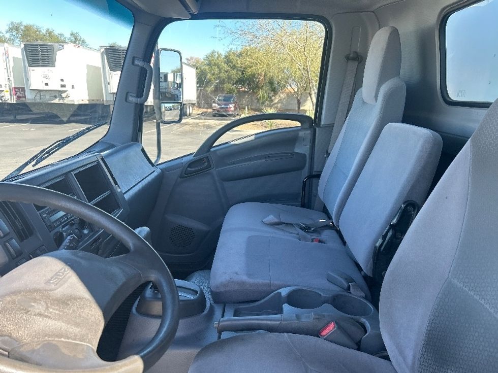 Light Duty Box Truck-Light and Medium Duty Trucks-Isuzu-2019-NPR-Phoenix-AZ-169,158\n\t\tmiles-$ 29,750 - Image 18