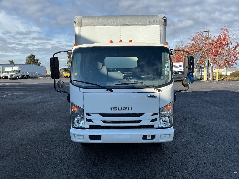 Light Duty Box Truck-Light and Medium Duty Trucks-Isuzu-2019-NPR-Portland-OR-90,240\n\t\tmiles-$ 41,250 - Image 2