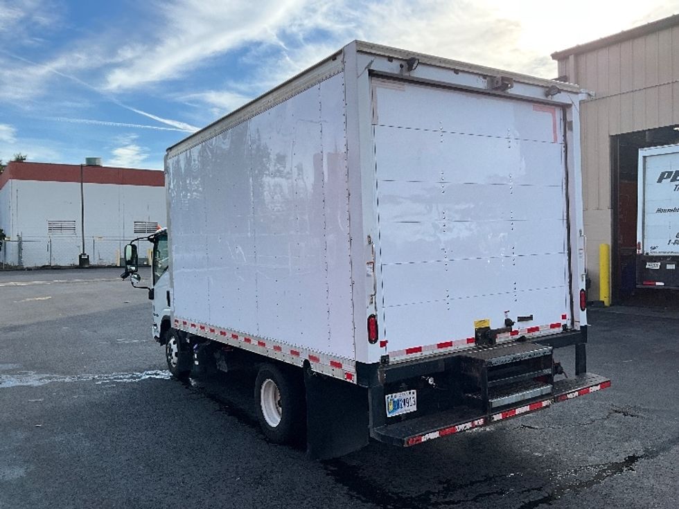 Light Duty Box Truck-Light and Medium Duty Trucks-Isuzu-2019-NPR-Portland-OR-90,240\n\t\tmiles-$ 41,250 - Image 6