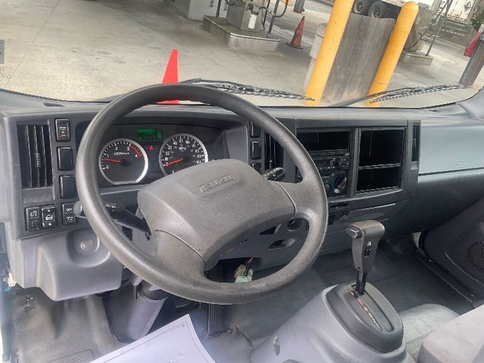 Light Duty Box Truck-Light and Medium Duty Trucks-Isuzu-2019-NPR-Prince George-VA-102,692\n\t\tmiles-$ 39,000 - Image 17