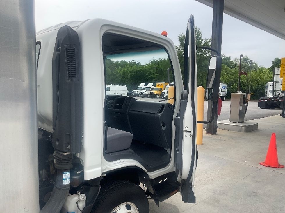 Light Duty Box Truck-Light and Medium Duty Trucks-Isuzu-2019-NPR-Prince George-VA-102,692\n\t\tmiles-$ 39,000 - Image 20