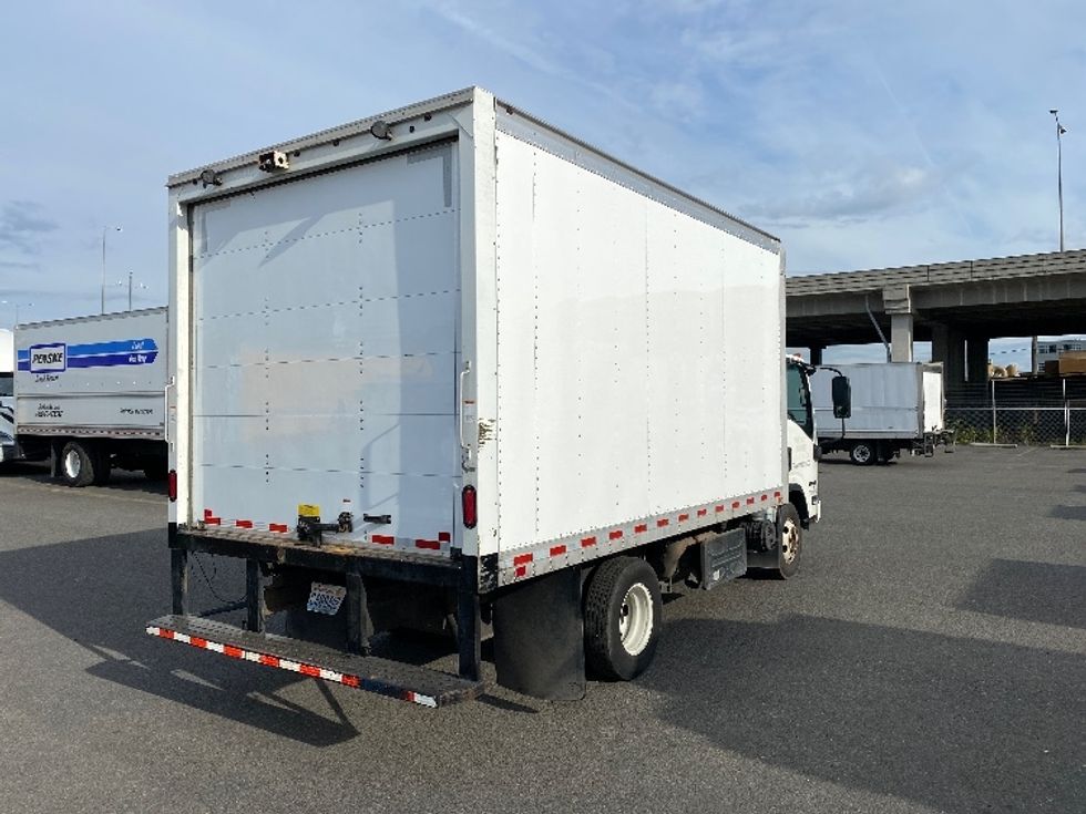 Light Duty Box Truck-Light and Medium Duty Trucks-Isuzu-2019-NPR-Seattle-WA-86,537\n\t\tmiles-$ 43,250 - Image 13
