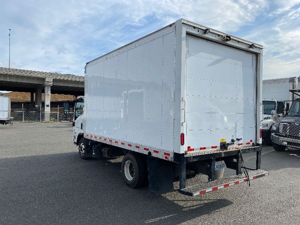 Light Duty Box Truck-Light and Medium Duty Trucks-Isuzu-2019-NPR-Seattle-WA-86,537\n\t\tmiles-$ 43,250 - Image 6