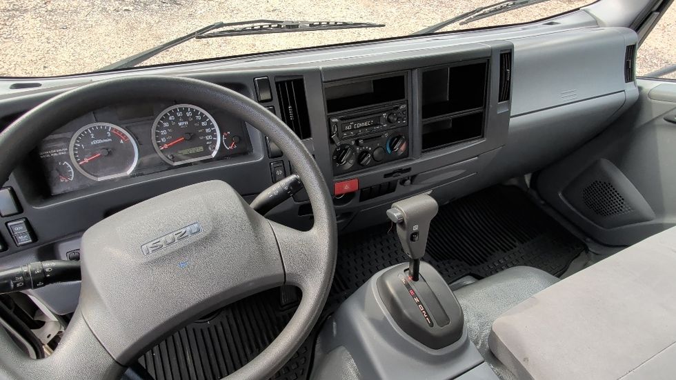 Light Duty Box Truck-Light and Medium Duty Trucks-Isuzu-2019-NPR-Suwanee-GA-127,127\n\t\tmiles-$ 38,250 - Image 17