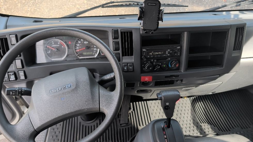 Light Duty Box Truck-Light and Medium Duty Trucks-Isuzu-2019-NPR-Suwanee-GA-127,127\n\t\tmiles-$ 38,250 - Image 18