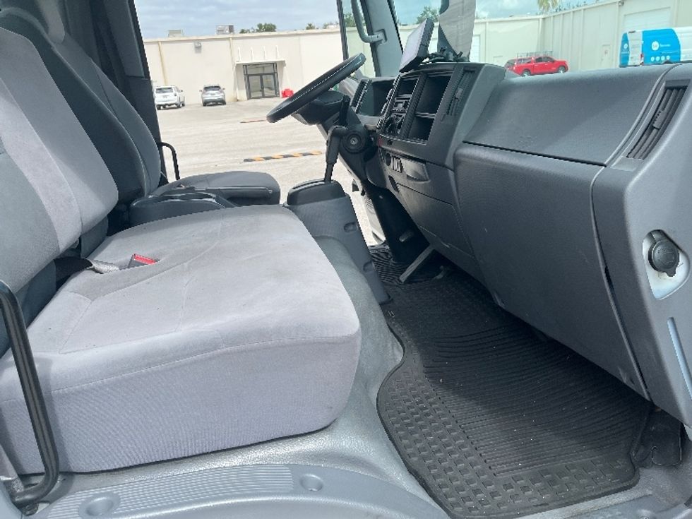 Light Duty Box Truck-Light and Medium Duty Trucks-Isuzu-2019-NPR-Tampa-FL-215,377\n\t\tmiles-$ 21,500 - Image 22